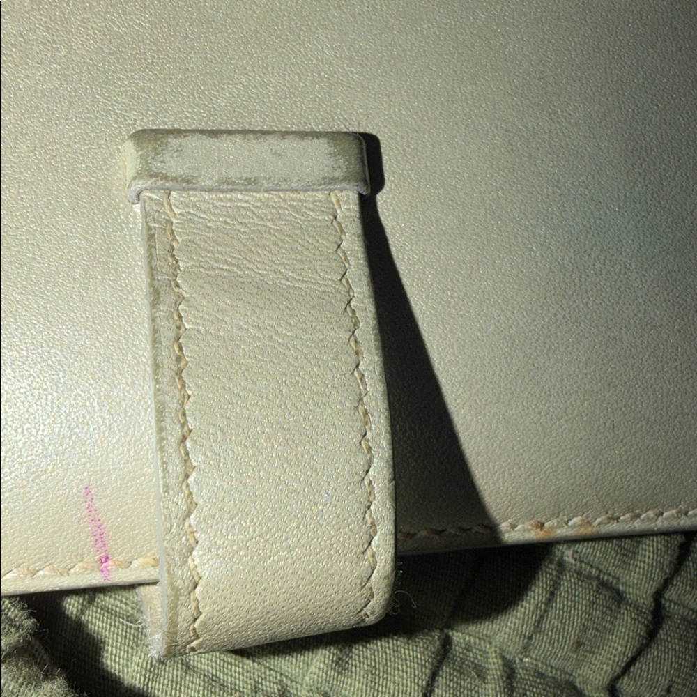 Hermès Metallic Silver Leather Bifold Wallet - Picture 9 of 14